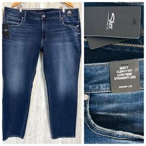 NEW! SILVER BRITT CURVY FIT LOW RISE Straight Denim Jeans Size 24 Plus Women NWT